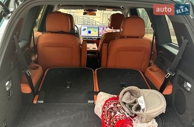 Внедорожник / Кроссовер Li Auto L9 2024 в Киеве