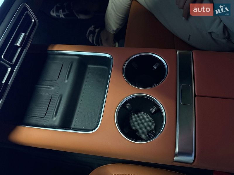 Внедорожник / Кроссовер Li Auto L9 2025 в Киеве фото 56 Внедорожник / Кроссовер Li Auto L9 2025 в Киеве