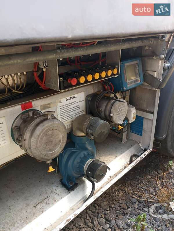 Цистерна полуприцеп Lidner-Fiscer TSA 2006 в Киеве