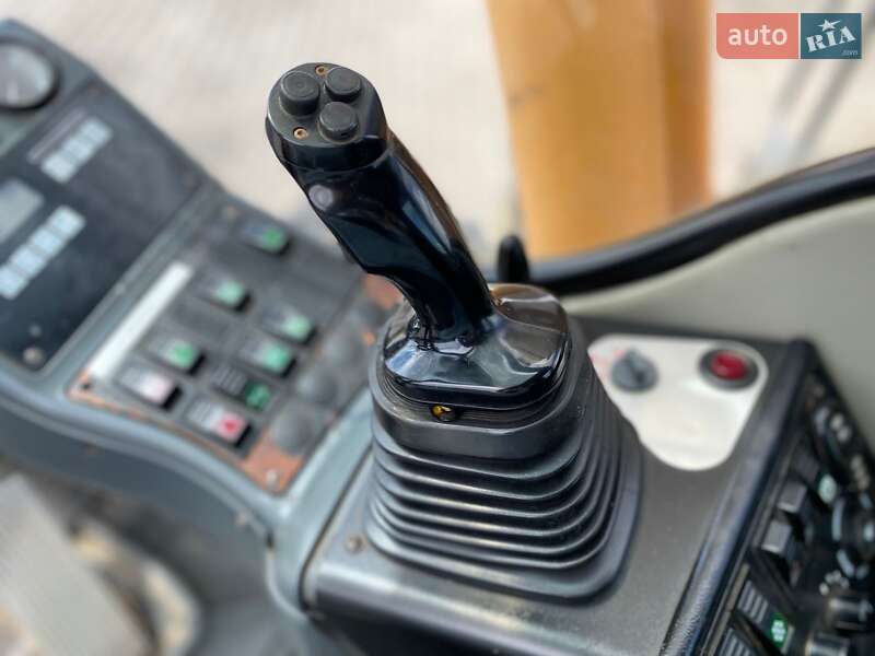 Колесный экскаватор Liebherr 312 2010 в Ровно