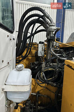 Гусеничный экскаватор Liebherr 900 Litronic 2005 в 