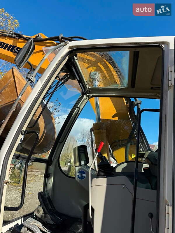 Гусеничний екскаватор Liebherr 900 Litronic 2008 в Чернівцях