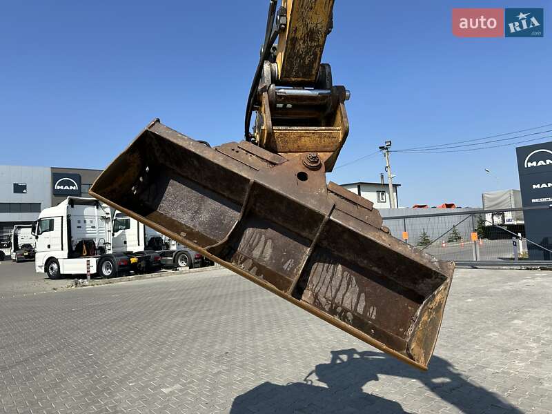 Колесный экскаватор Liebherr 904 2009 в Черновцах