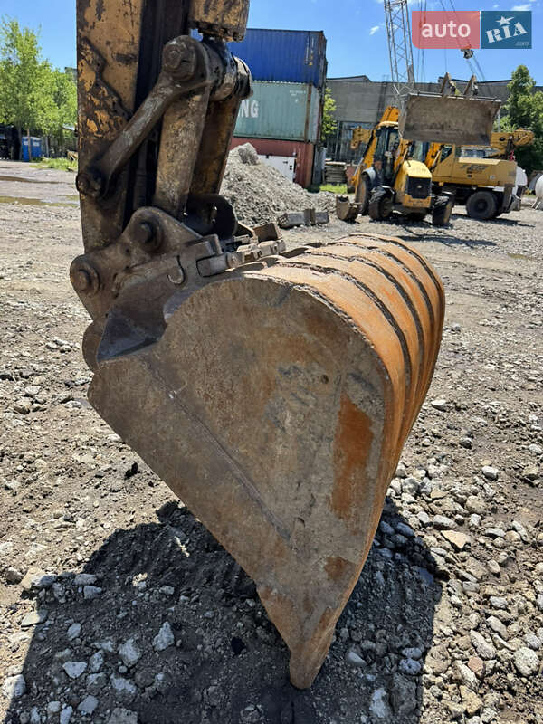 Гусеничный экскаватор Liebherr 904 2004 в Львове
