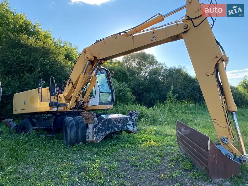 Liebherr 904 2012