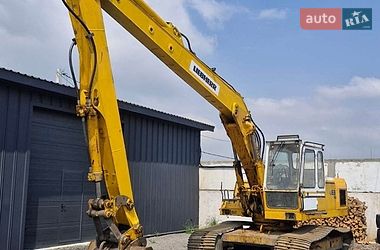 Гусеничный экскаватор Liebherr 922 1990 в Нововолынске