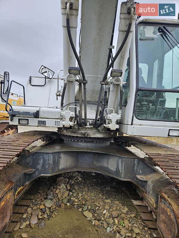 Экскаватор Liebherr 942 1998 в Надворной