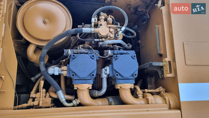 Гусеничный экскаватор Liebherr 954 2004 в Одессе