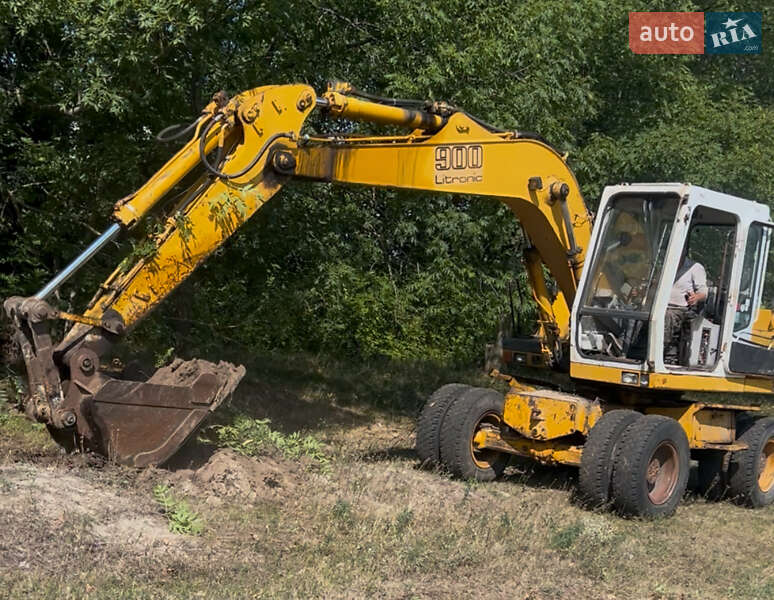 Экскаватор погрузчик Liebherr A 900 1993 в Кагарлыке