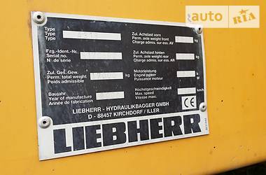 Колесный экскаватор Liebherr A 2000 в Теребовле