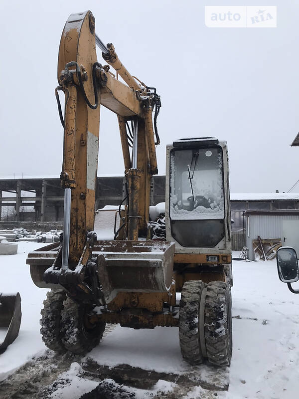 Колесный экскаватор Liebherr A 1993 в Виннице