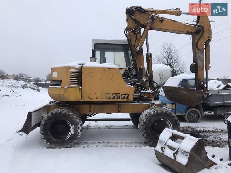 Колесный экскаватор Liebherr A 1993 в Виннице