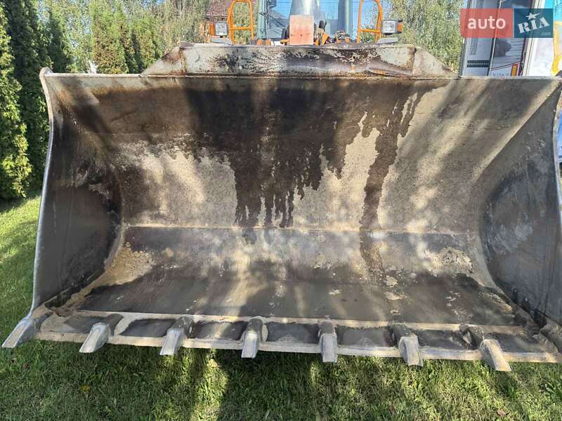 Фронтальні навантажувачі Liebherr L 544 2003 в Камені-Каширському фото 9 Фронтальні навантажувачі Liebherr L 544 2003 в Камені-Каширському