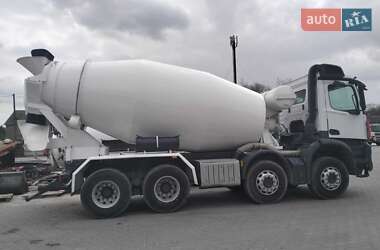 Бетонозмішувач (Міксер) Liebherr LT 2012 в 