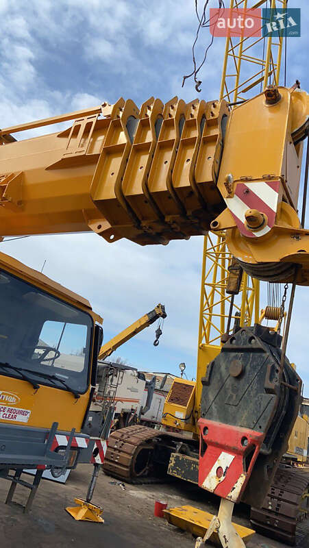 Автокран Liebherr LTM 2000 в Кропивницькому