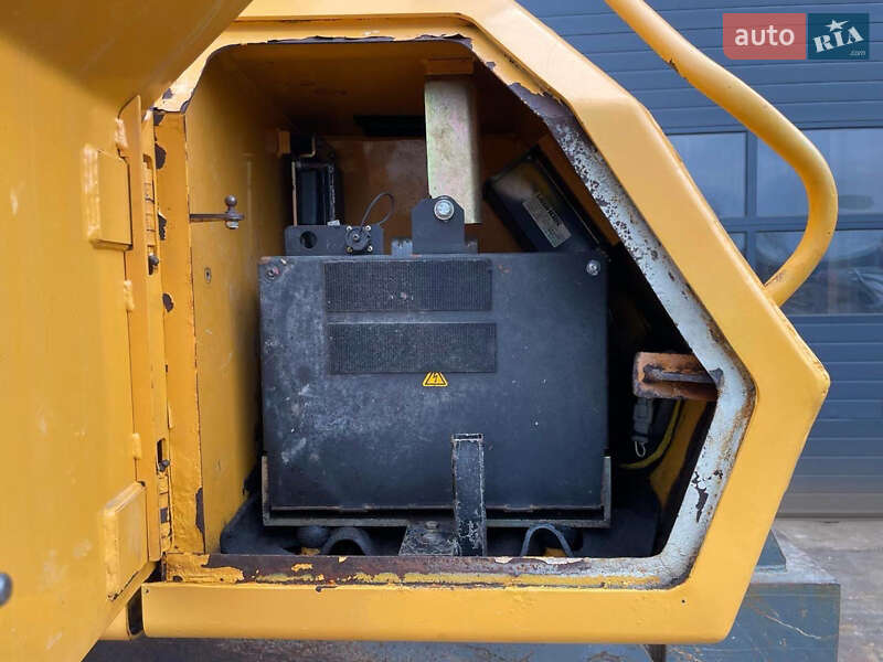 Бульдозер Liebherr PR 2007 в Львове