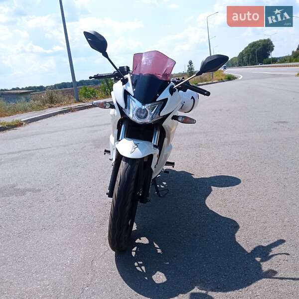 Мотоцикл Классик Lifan KP 200 2021 в 