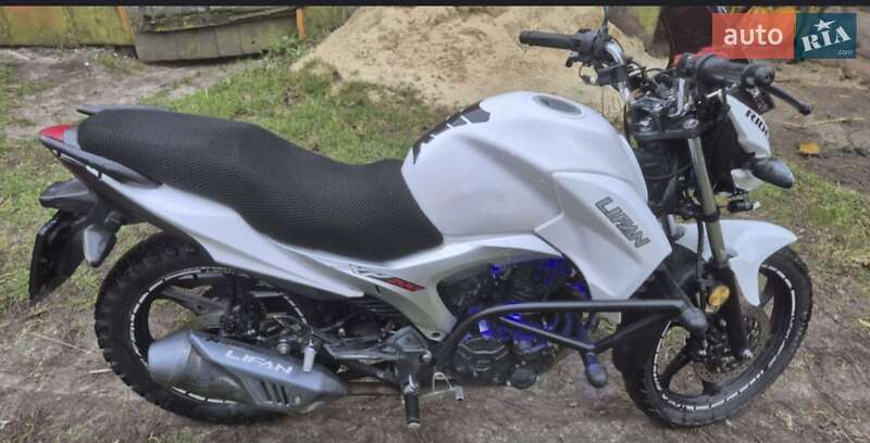Мопеди Lifan KP 200 2023 в Луцьку фото 11 Мопеди Lifan KP 200 2023 в Луцьку