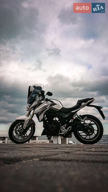 Мотоцикл Без обтекателей (Naked bike) Lifan KP 250 2019 в Одессе