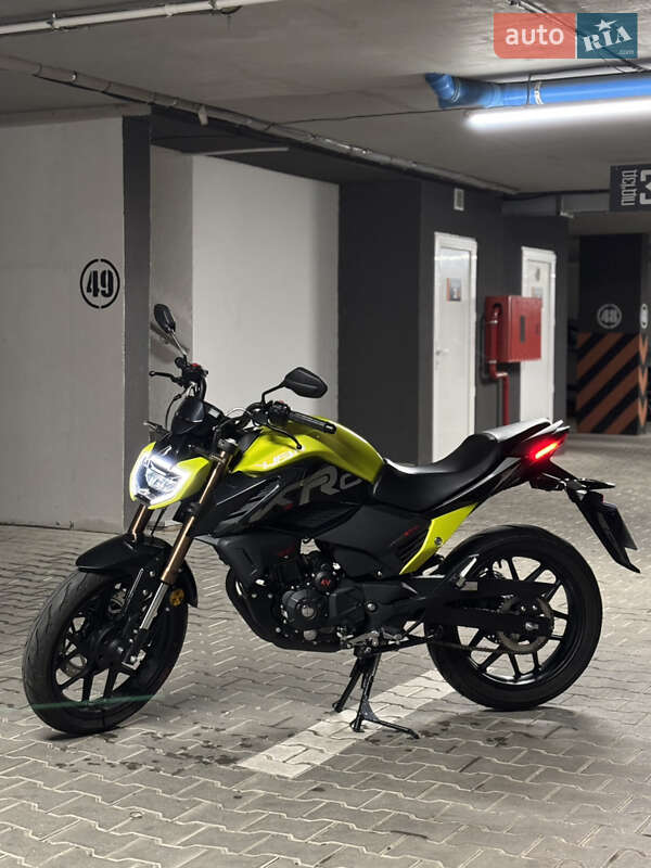 Мотоцикл Без обтекателей (Naked bike) Lifan KPS 200 2024 в Ужгороде фото 2 Мотоцикл Без обтекателей (Naked bike) Lifan KPS 200 2024 в Ужгороде