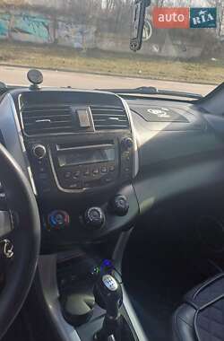 Внедорожник / Кроссовер Lifan X60 2013 в 