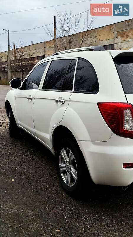 Внедорожник / Кроссовер Lifan X60 2014 в Черкассах
