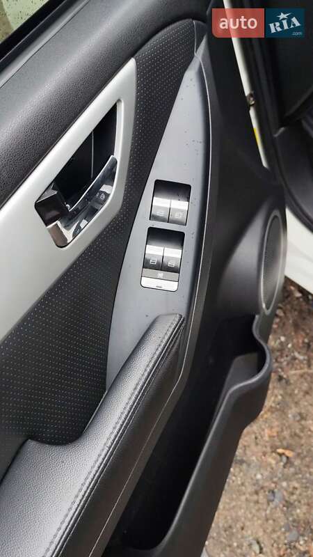 Внедорожник / Кроссовер Lifan X60 2014 в Черкассах