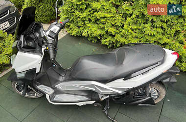 Макси-скутер Like.Bike Earth 2021 в 