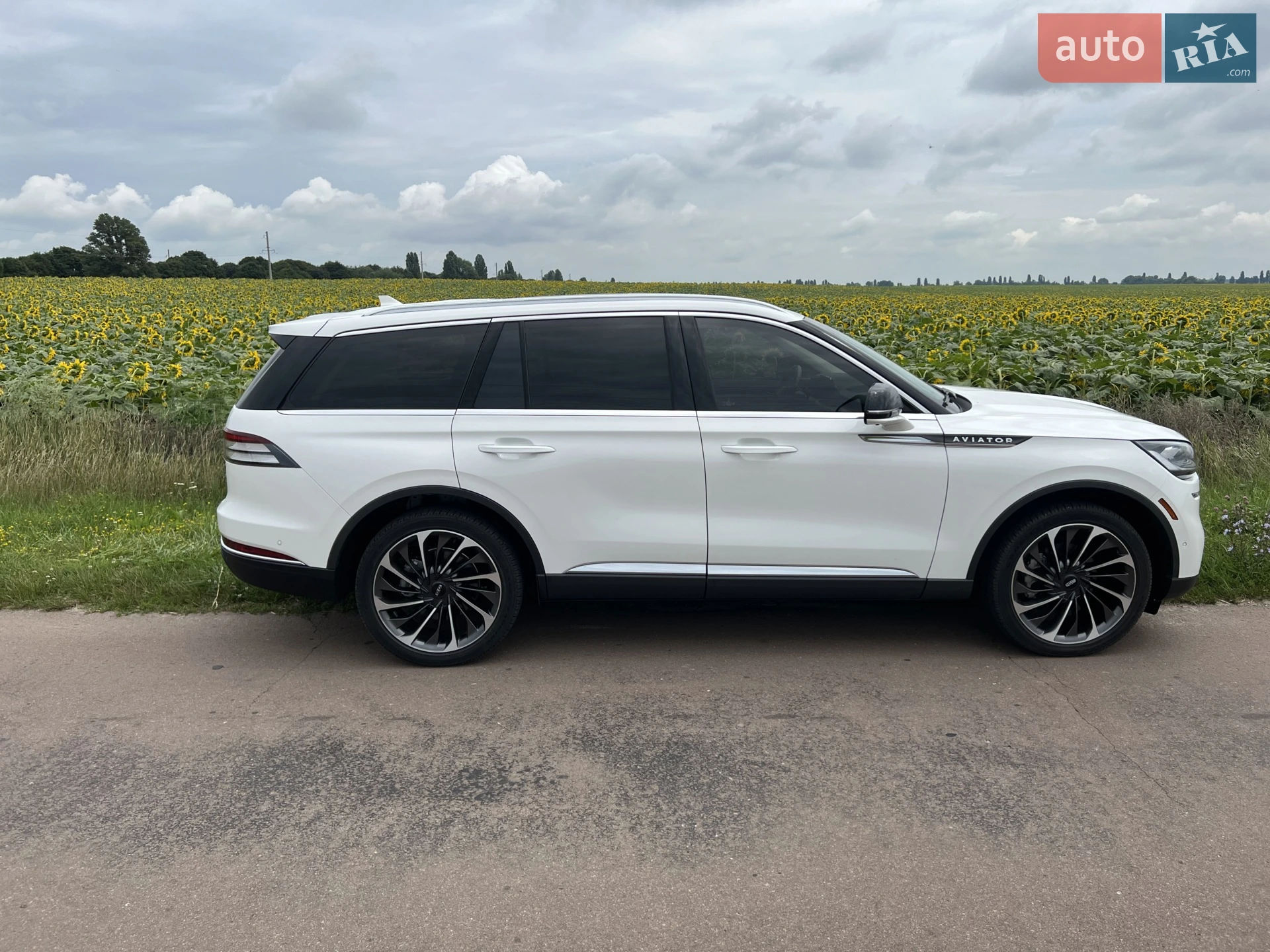 2021 Lincoln Aviator - мініатюра 6
