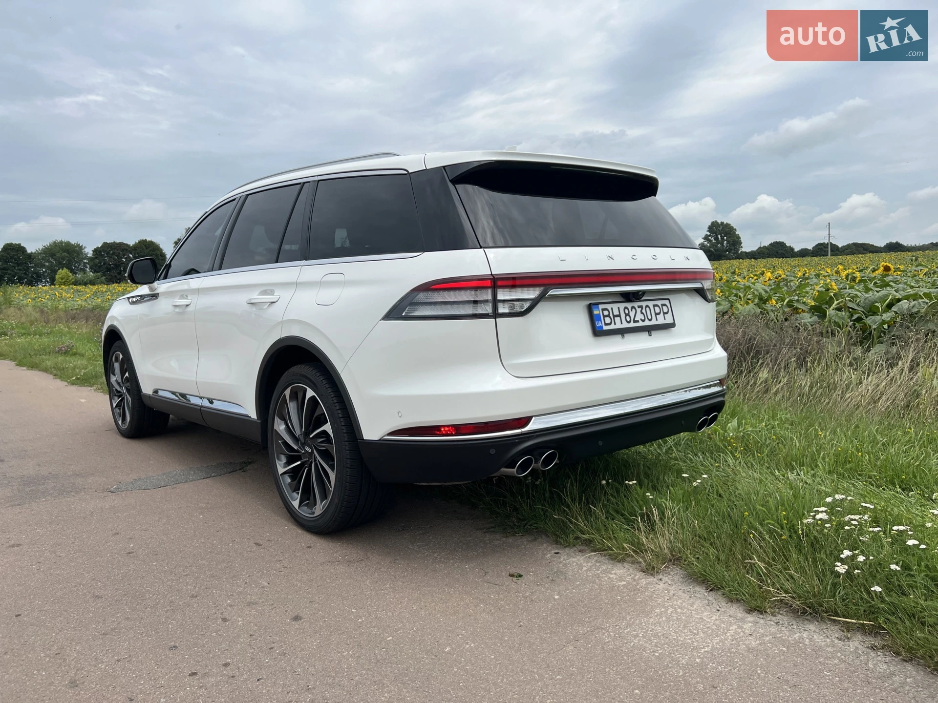 2021 Lincoln Aviator - мініатюра 14