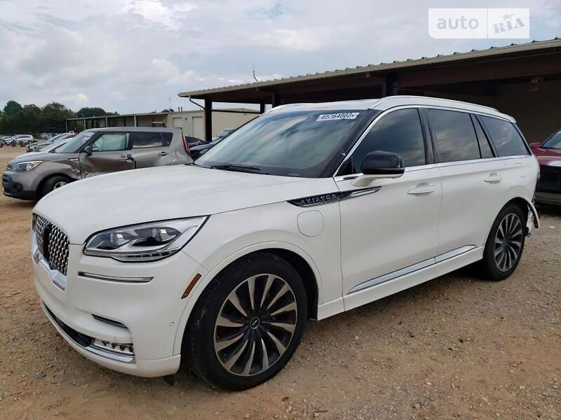 Позашляховик / Кросовер Lincoln Aviator 2023 в 