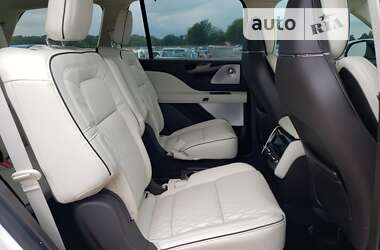 Позашляховик / Кросовер Lincoln Aviator 2023 в 