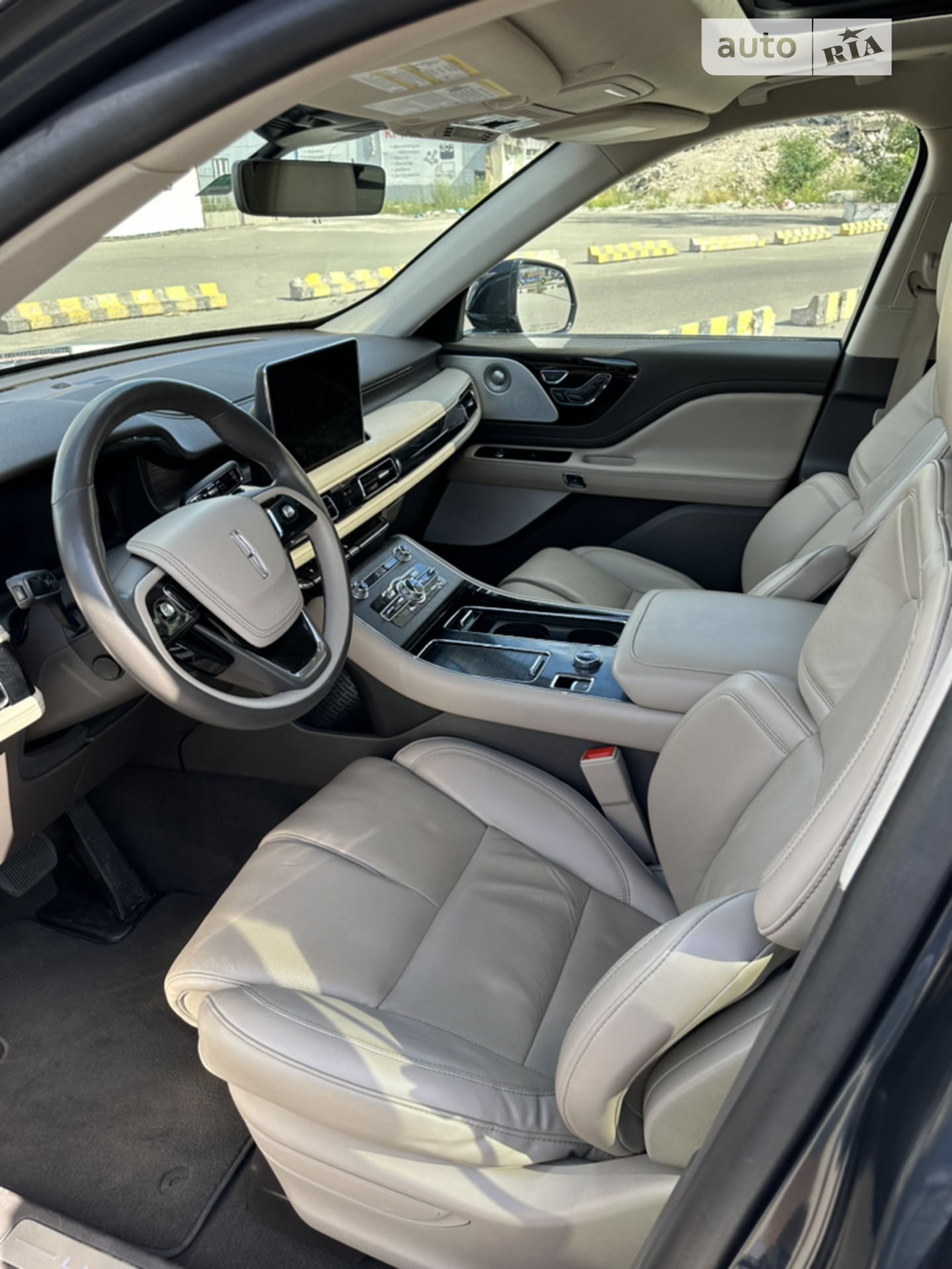 2022 Lincoln Aviator - мініатюра 27