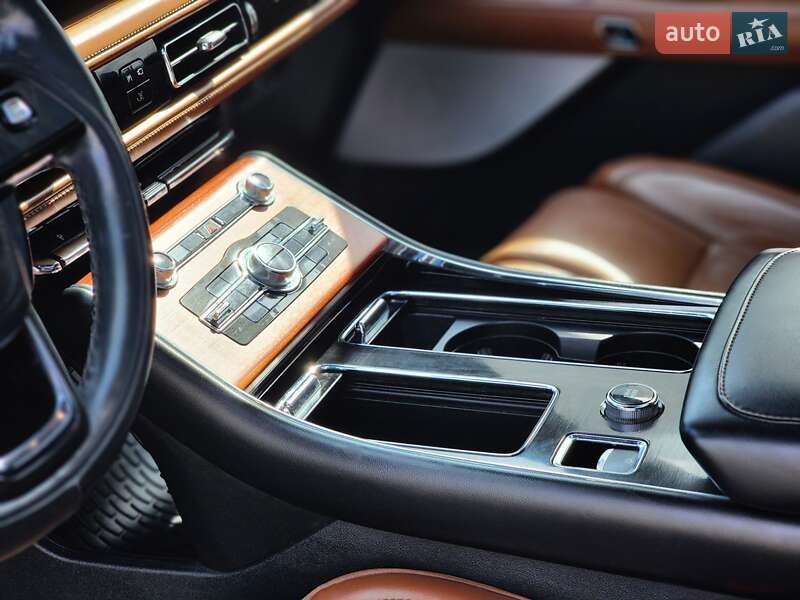 Позашляховик / Кросовер Lincoln Aviator 2021 в Луцьку