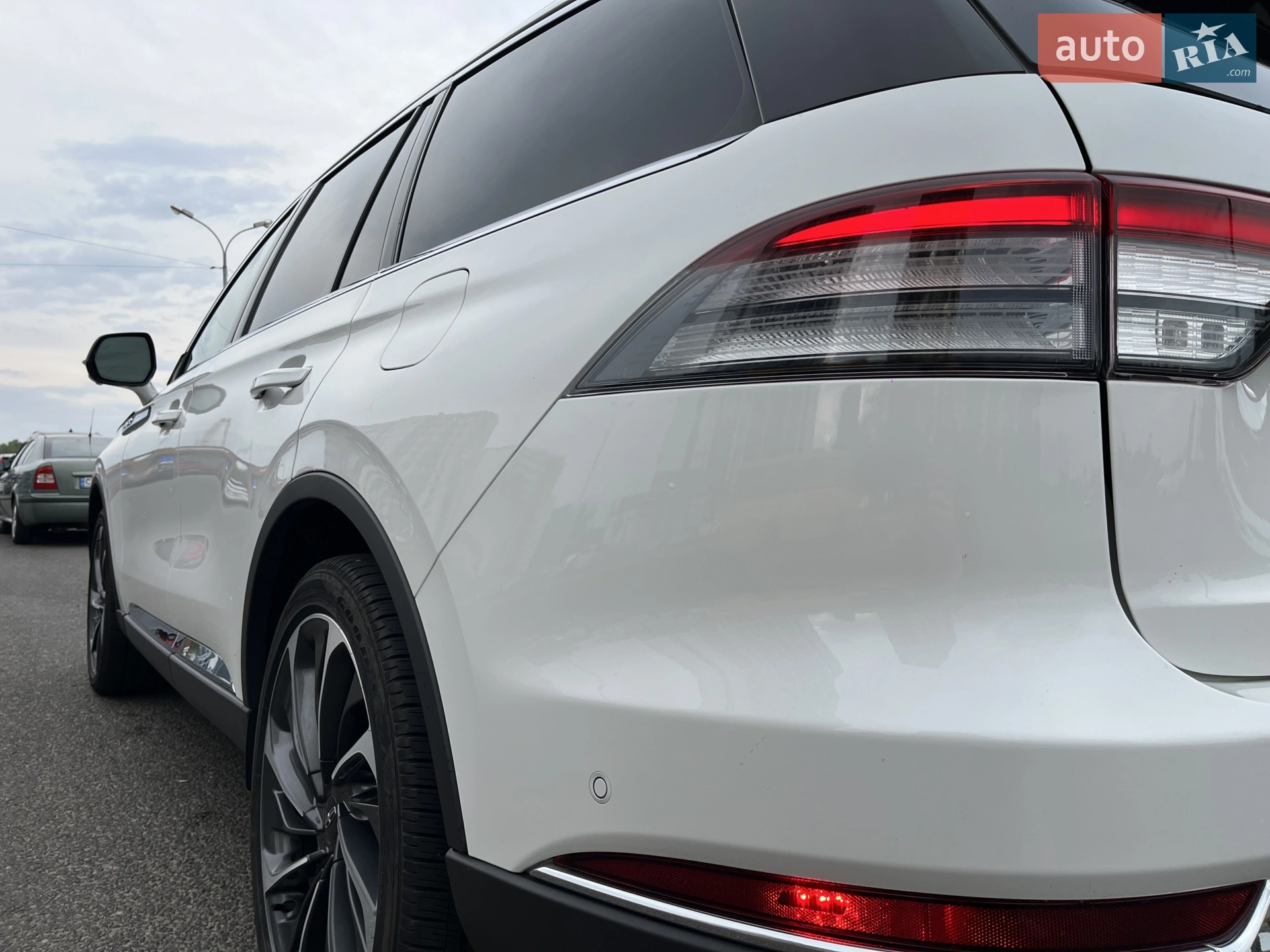 2021 Lincoln Aviator - мініатюра 17