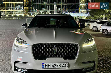 Позашляховик / Кросовер Lincoln Aviator 2020 в 