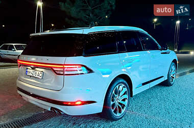 Позашляховик / Кросовер Lincoln Aviator 2020 в 