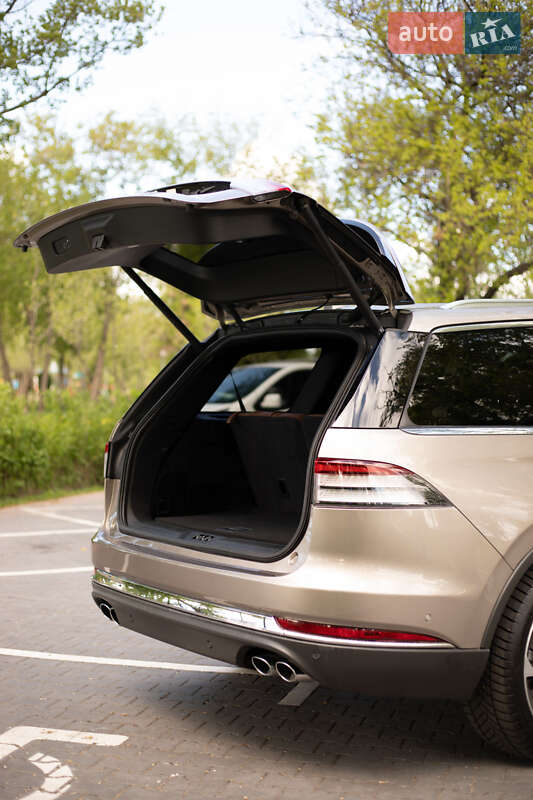 Позашляховик / Кросовер Lincoln Aviator 2020 в Києві