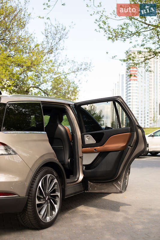 Позашляховик / Кросовер Lincoln Aviator 2020 в Києві