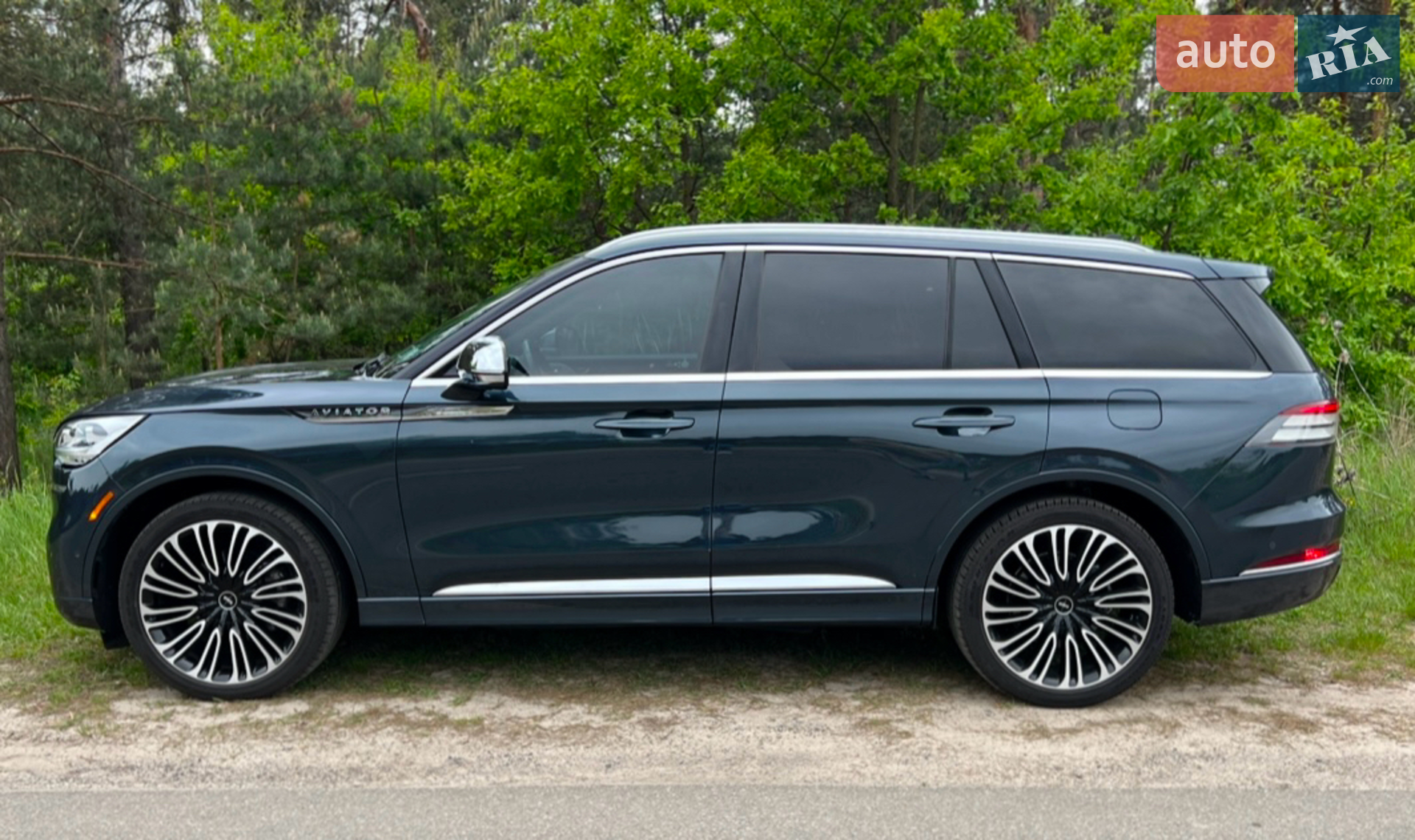 2021 Lincoln Aviator - мініатюра 4