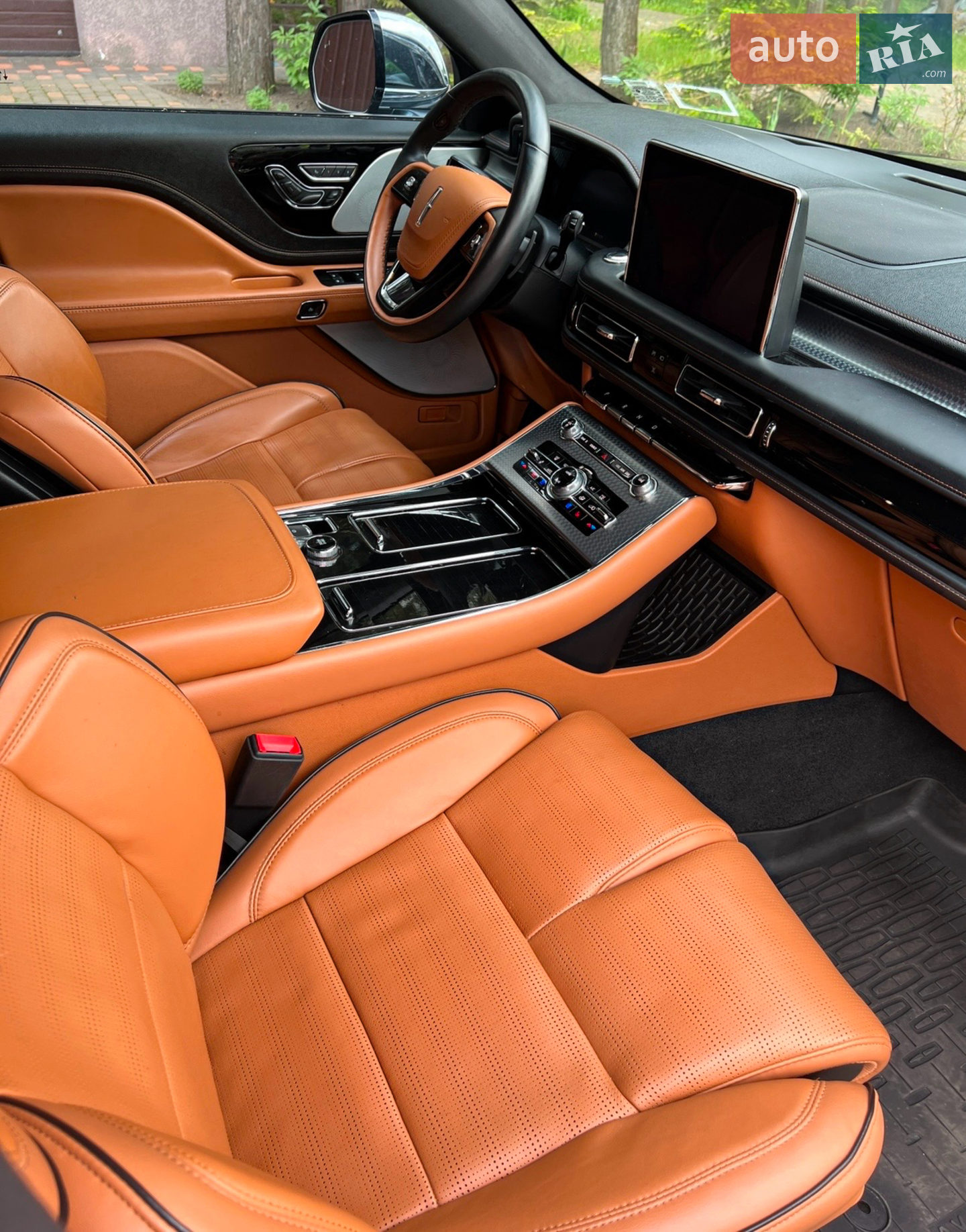2021 Lincoln Aviator - мініатюра 15