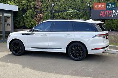 Позашляховик / Кросовер Lincoln Aviator 2022 в 