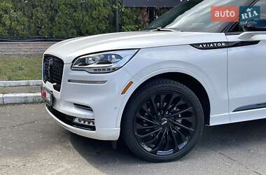 Позашляховик / Кросовер Lincoln Aviator 2022 в 