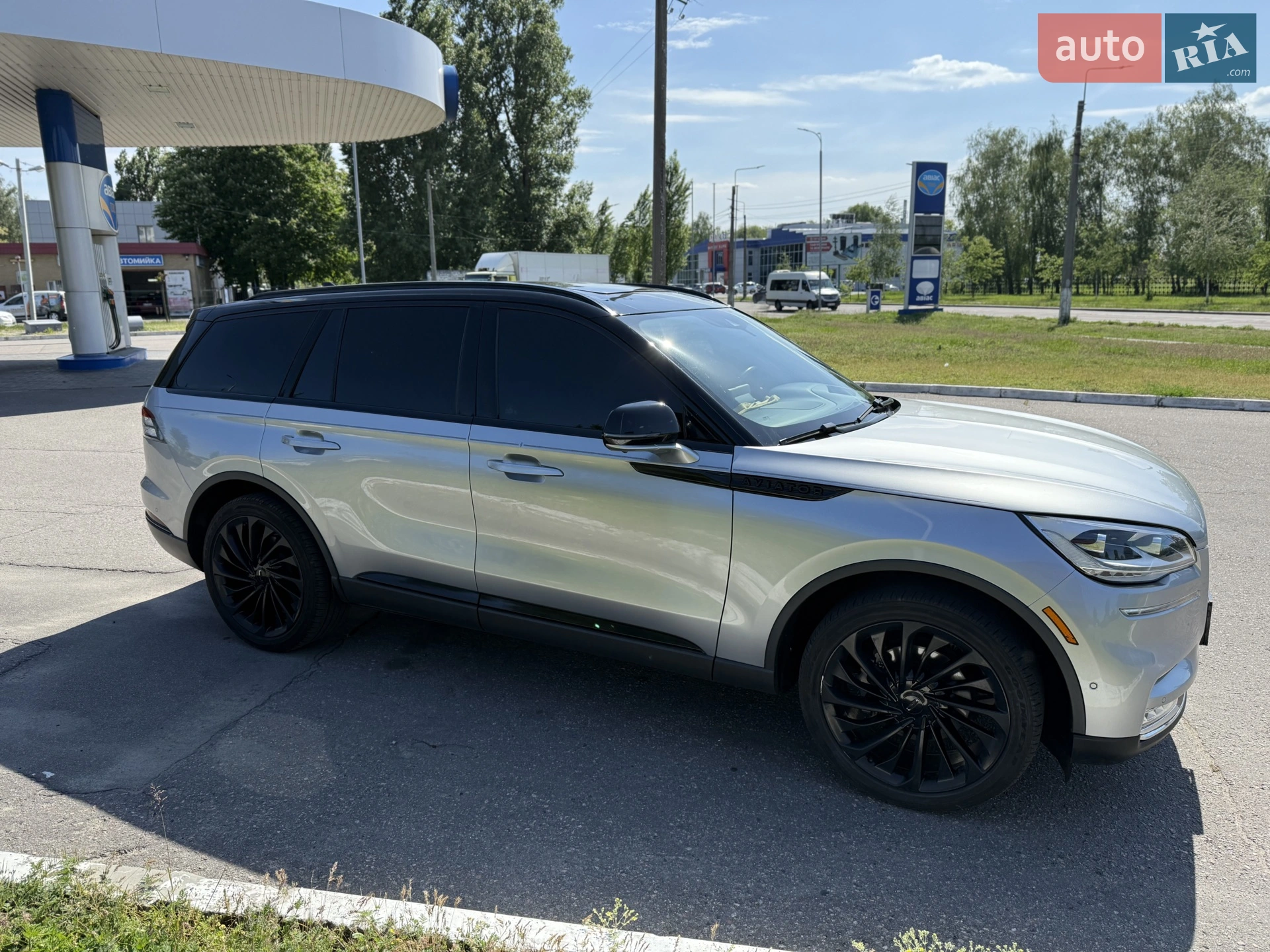2020 Lincoln Aviator - мініатюра 8