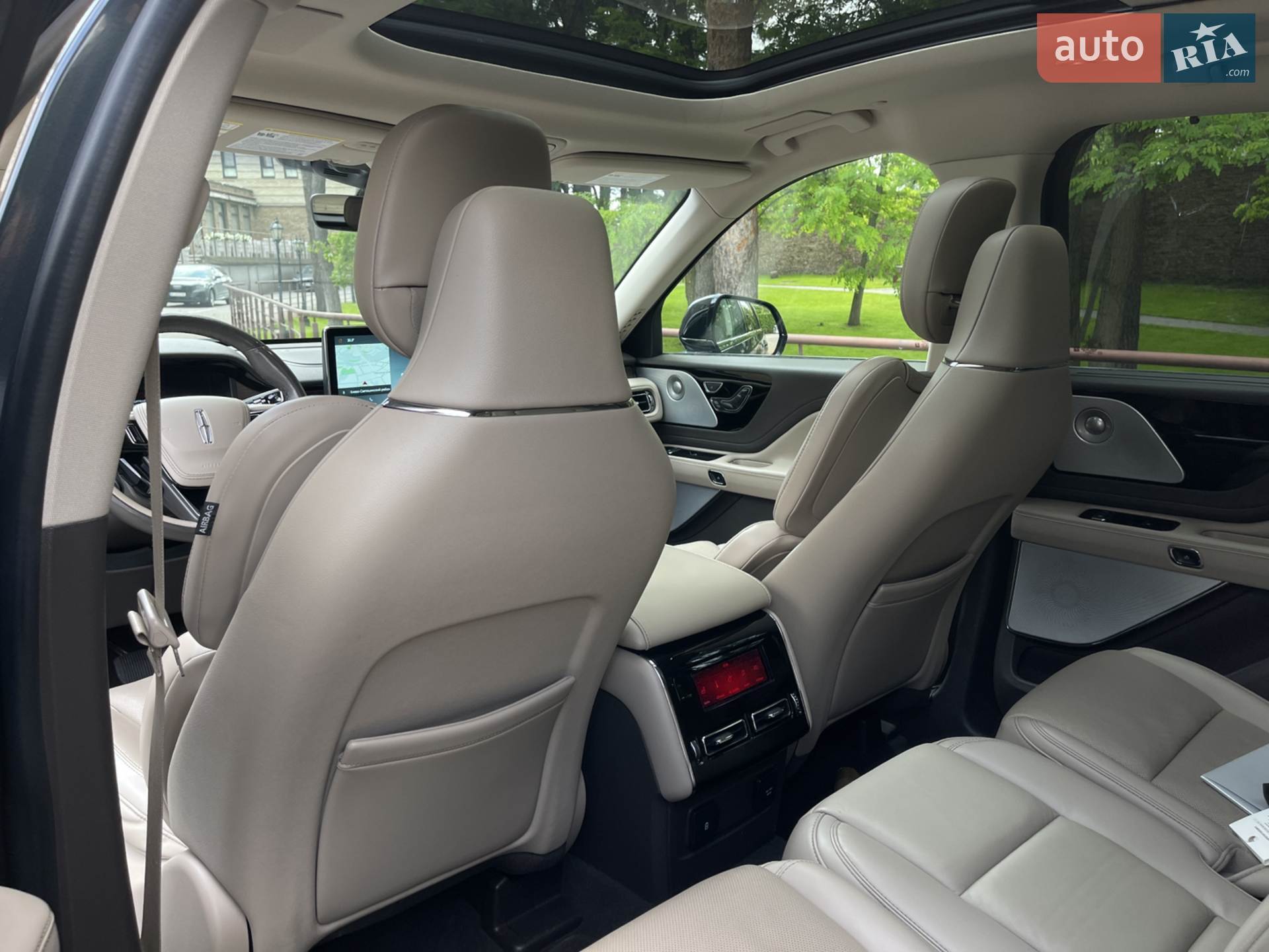2022 Lincoln Aviator - мініатюра 7