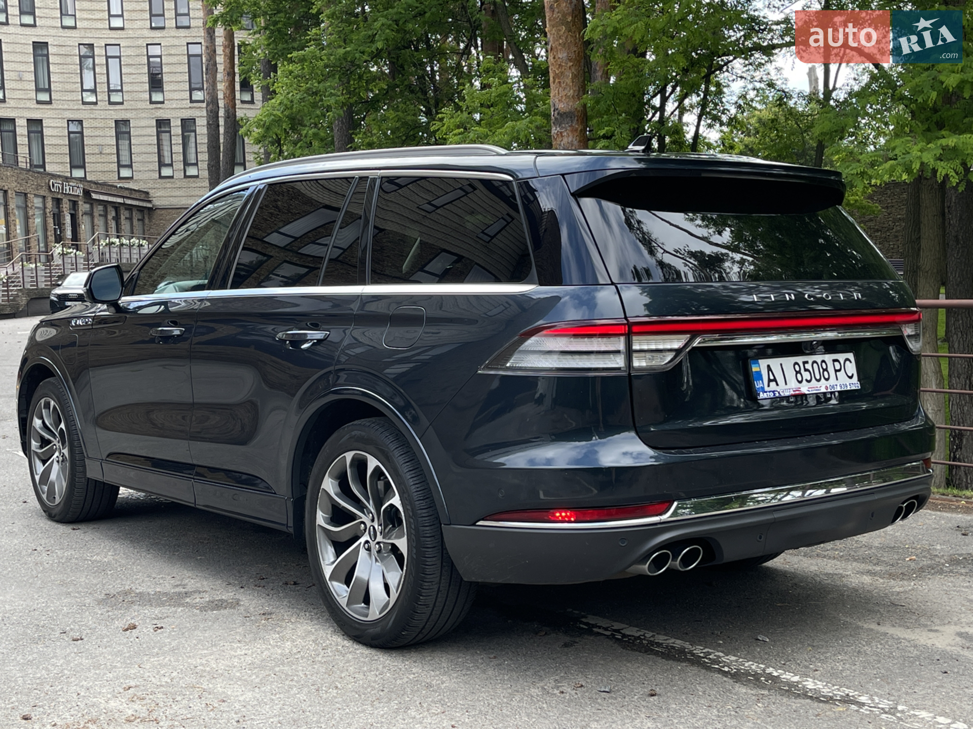 2022 Lincoln Aviator - мініатюра 16