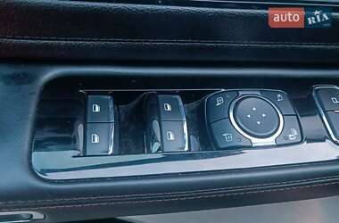 Позашляховик / Кросовер Lincoln Aviator 2023 в 