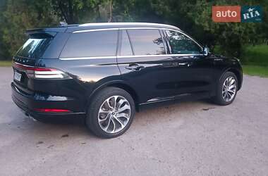 Позашляховик / Кросовер Lincoln Aviator 2023 в 