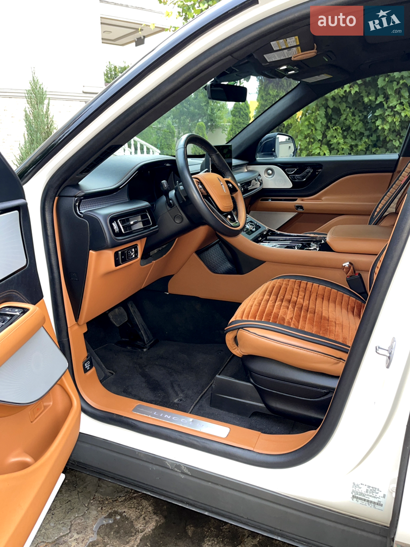 2023 Lincoln Aviator - мініатюра 30