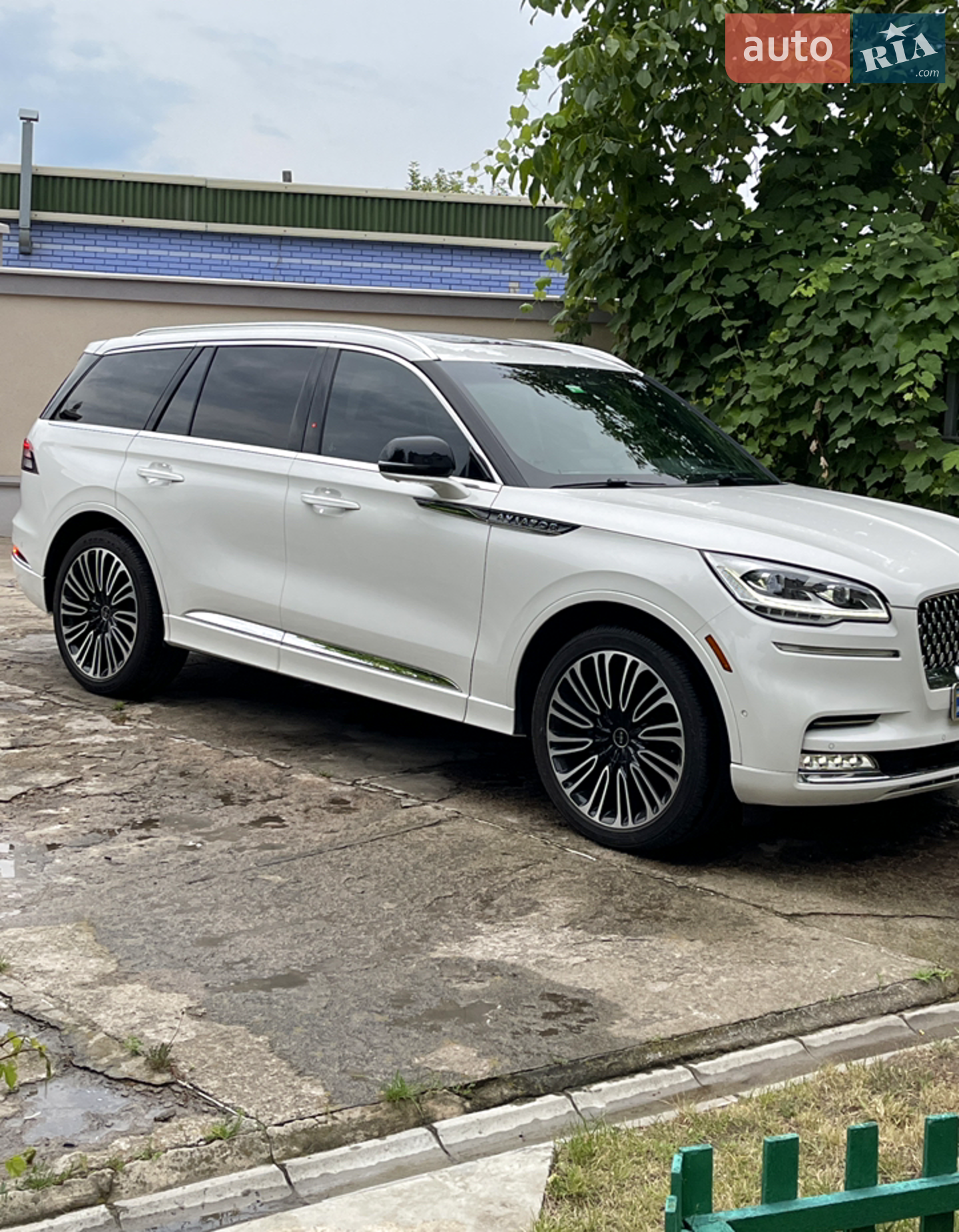 2023 Lincoln Aviator - мініатюра 37